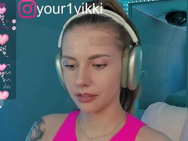 -VikkiL0vesCheese- on BongaCams 