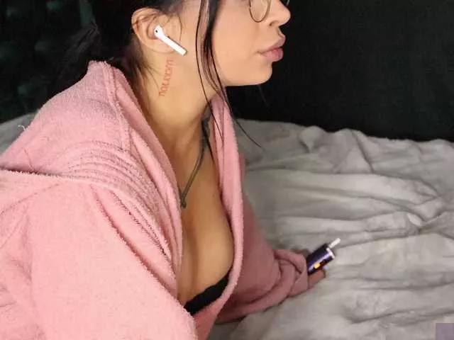 alexablaire on BongaCams 