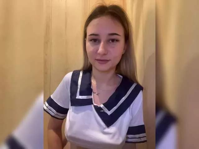 Alisa21-1 on BongaCams 