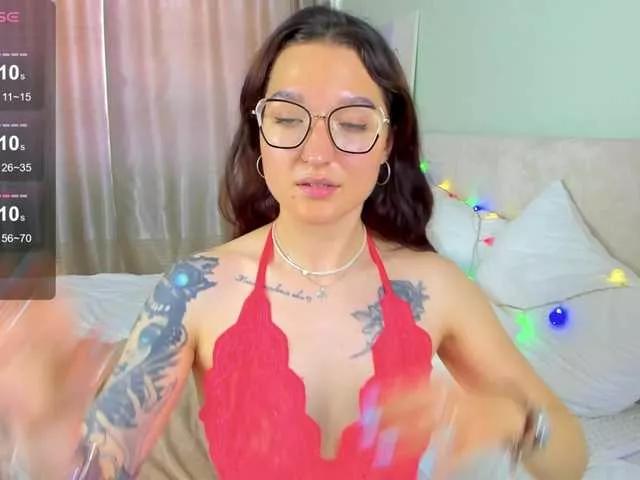 Amilia-guess on BongaCams 