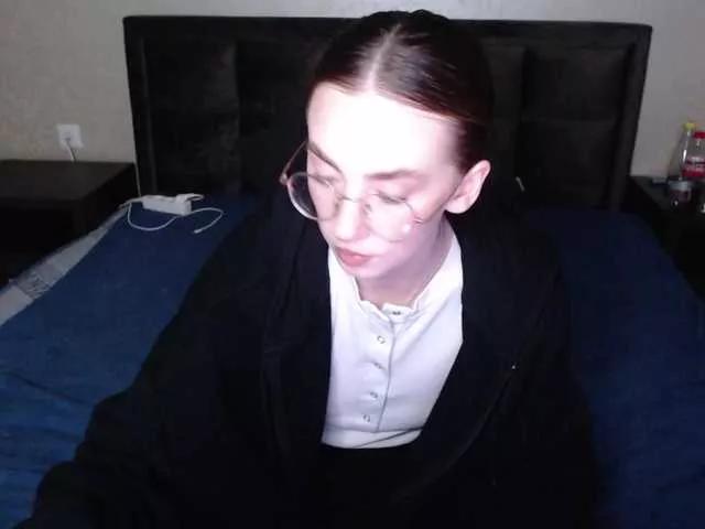 ElzaBend on BongaCams 