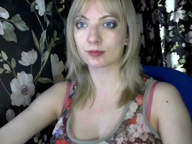 EXTASYmina on BongaCams 