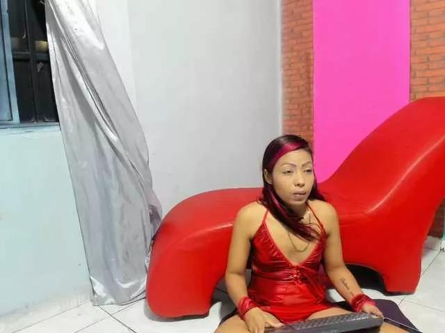 girlnaurigo on BongaCams 