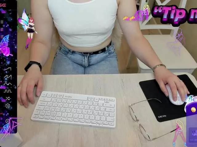 Maki-Ma on BongaCams 