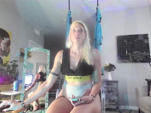 mylfGlama on BongaCams 