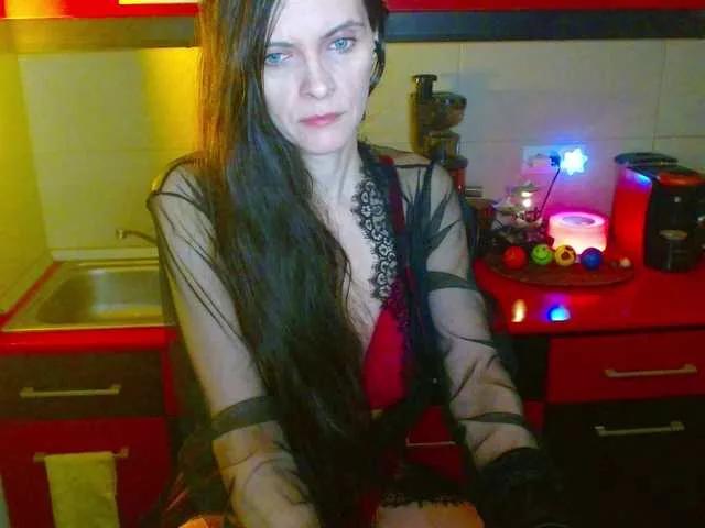 SexQueen11 on BongaCams 