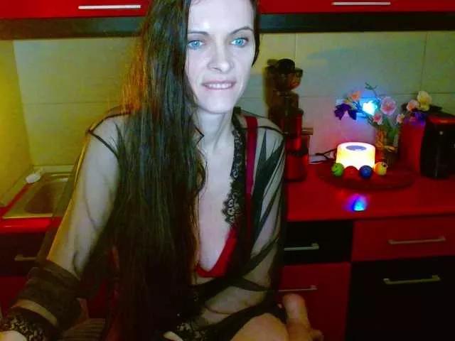 SexQueen11 on BongaCams 