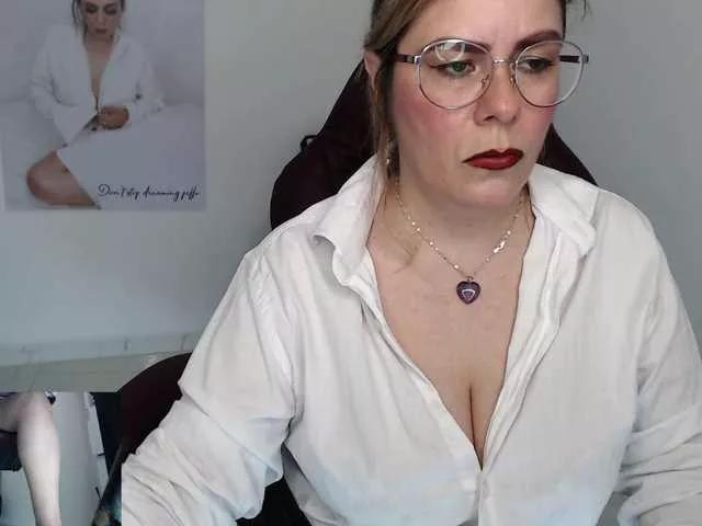 sheryl-wet on BongaCams 