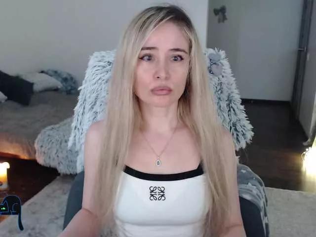 xyliganka777 on BongaCams 