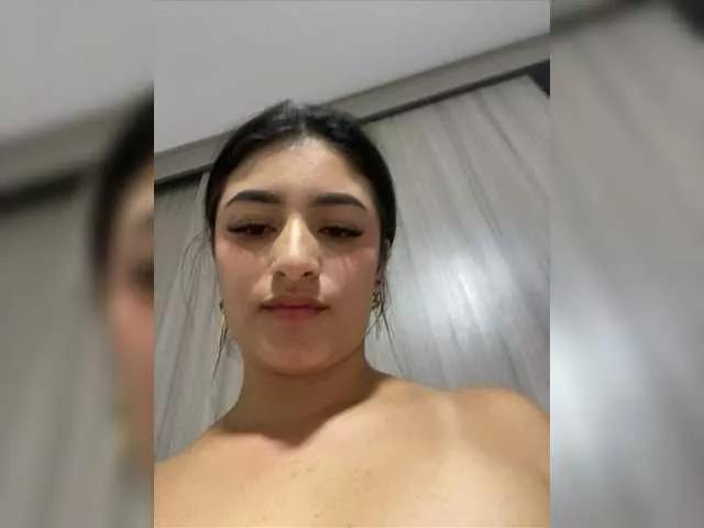 YASMINE-WEST on BongaCams 