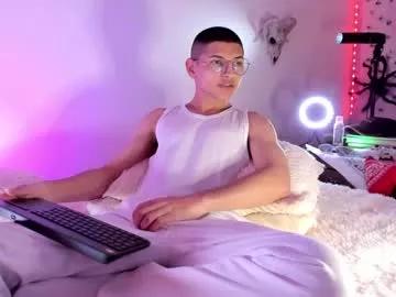 a_lejandro_08 on Chaturbate 