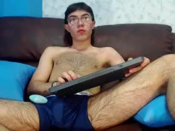 andreww_whitee on Chaturbate 