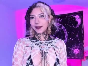 hazellwitch1 on Chaturbate 