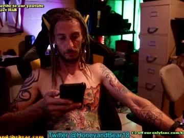 honeyand_thebear on Chaturbate 