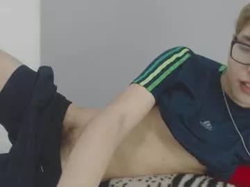 ryan_mckenzziee on Chaturbate 