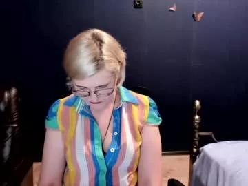 sabrinamacmarren on Chaturbate 