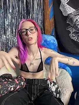 alicewonder09 on StripChat 